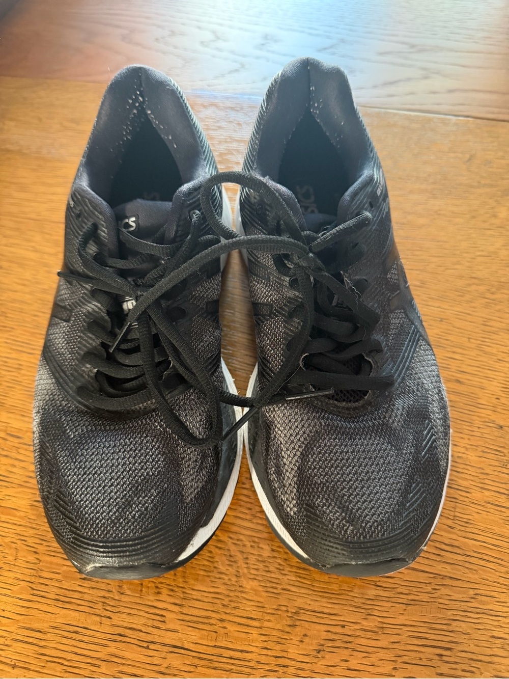 Asics SZ 7 Black Athletic Running Sneakers